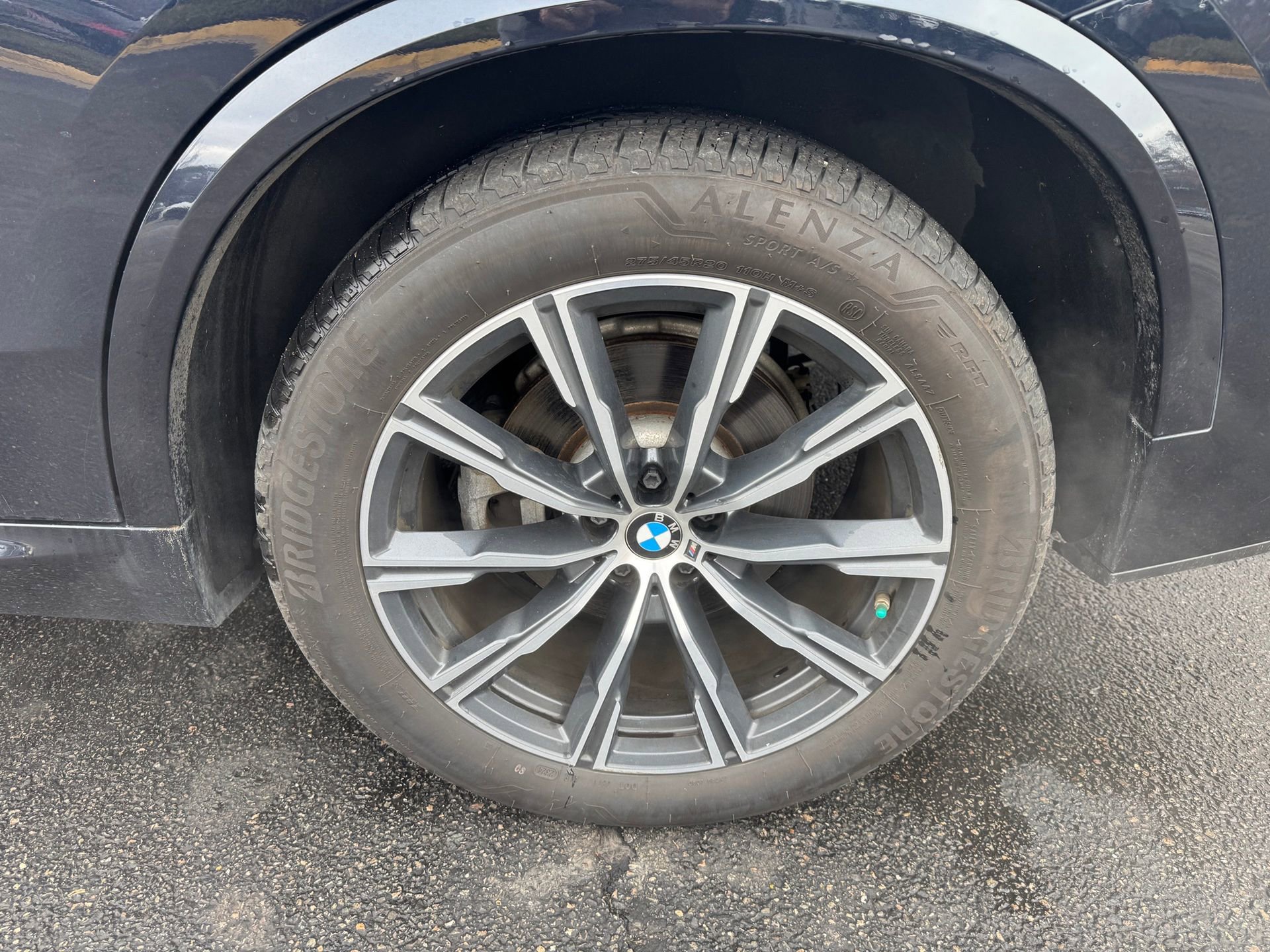 Used 2019 BMW X5 xDrive40i w/ M Sport Package image 5