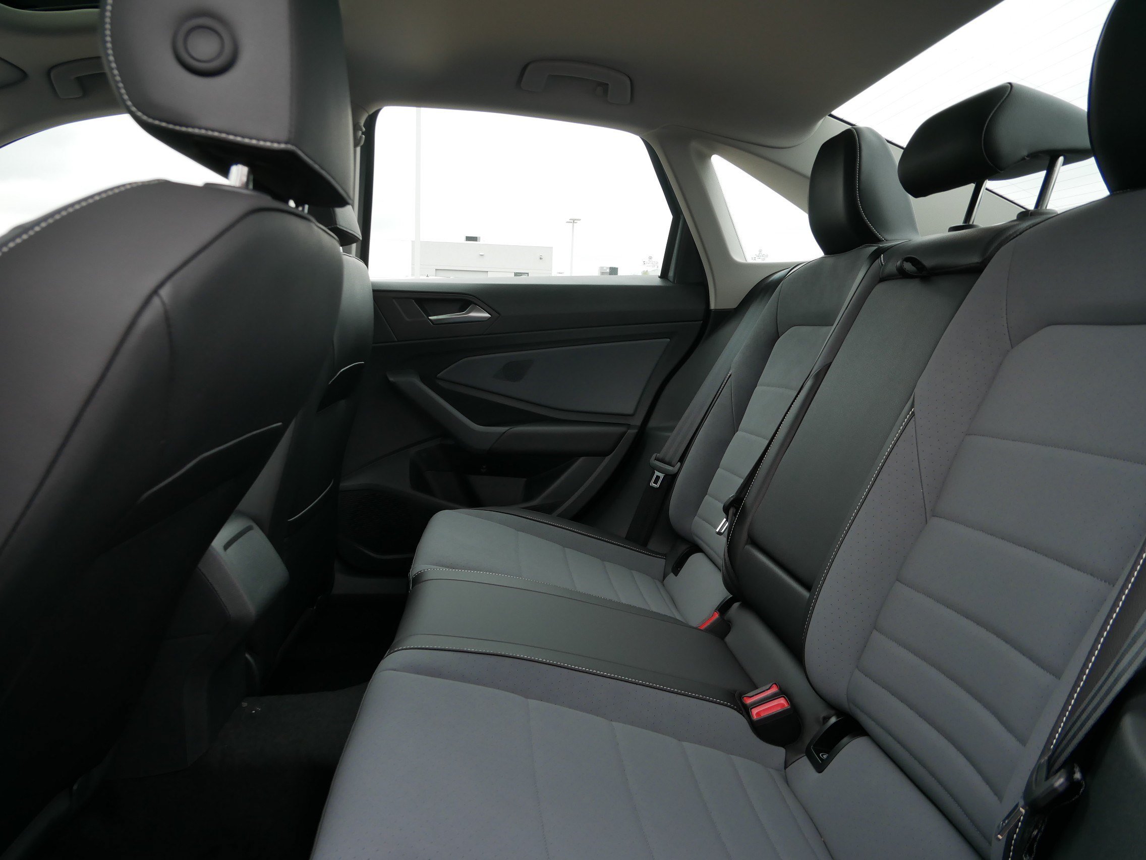 New 2027 Volkswagen Jetta SE FWD image 5