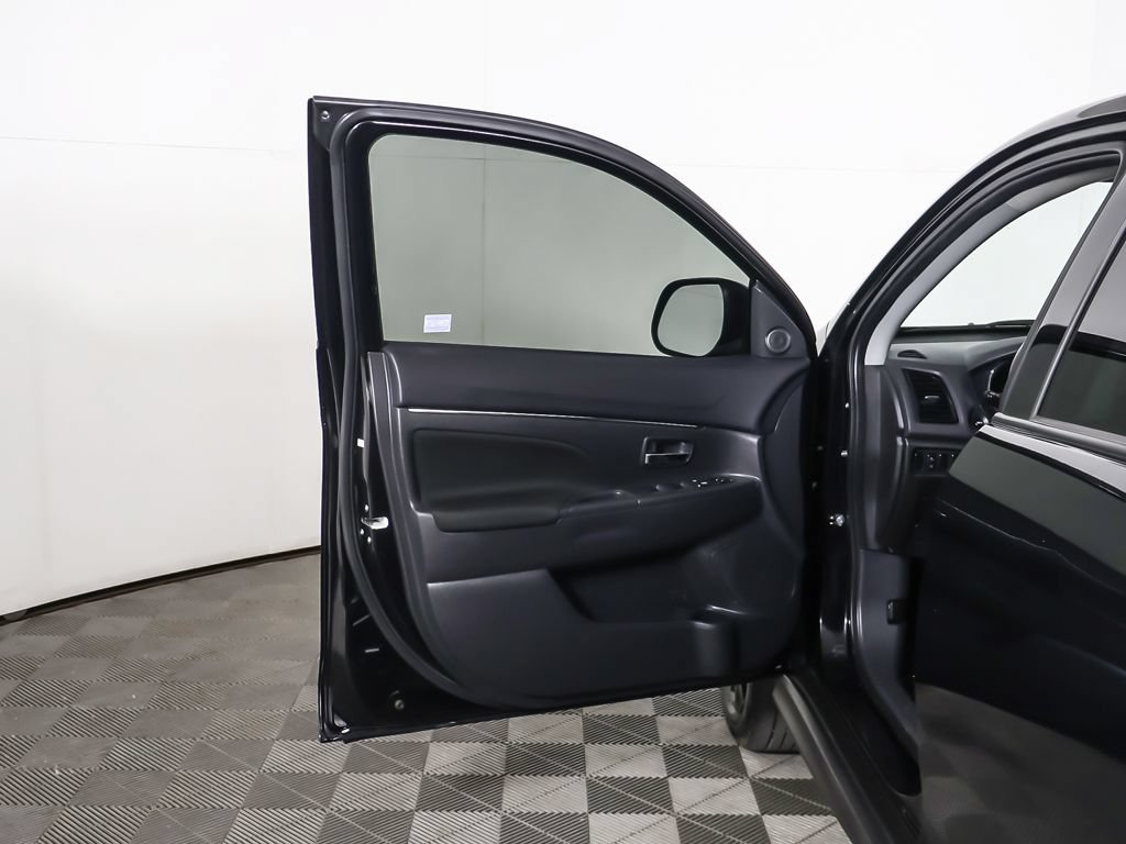 Used 2024 Mitsubishi Outlander Sport AWD image 16