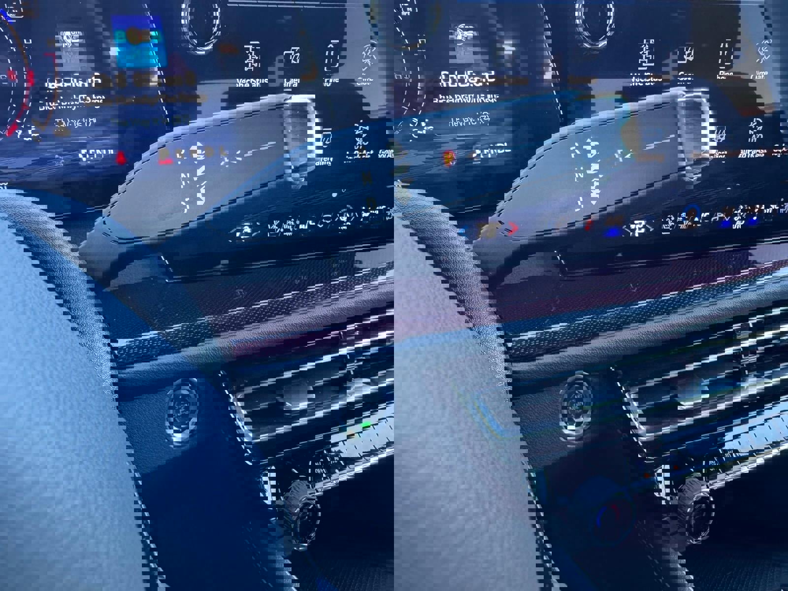 Used 2024 Chevrolet Traverse RS w/ LPO, Floor Liner Package AWD/4WD image 14