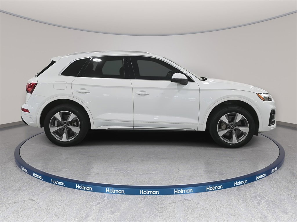 Certified 2023 Audi Q5 2.0T Premium w/ Convenience Package image 4