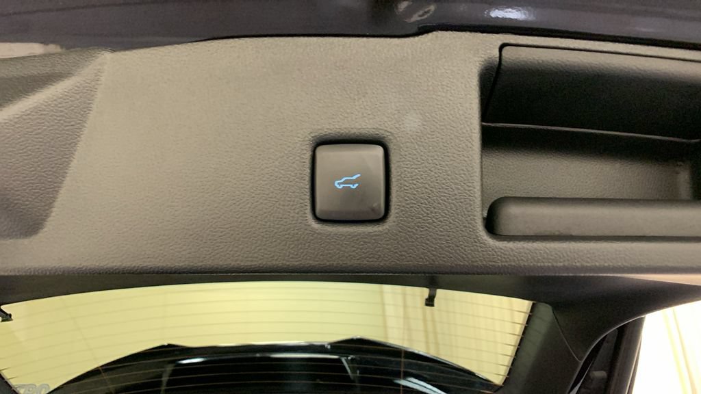 Used 2024 Ford Escape ST-Line w/ Tech Pack #1 AWD/4WD image 19