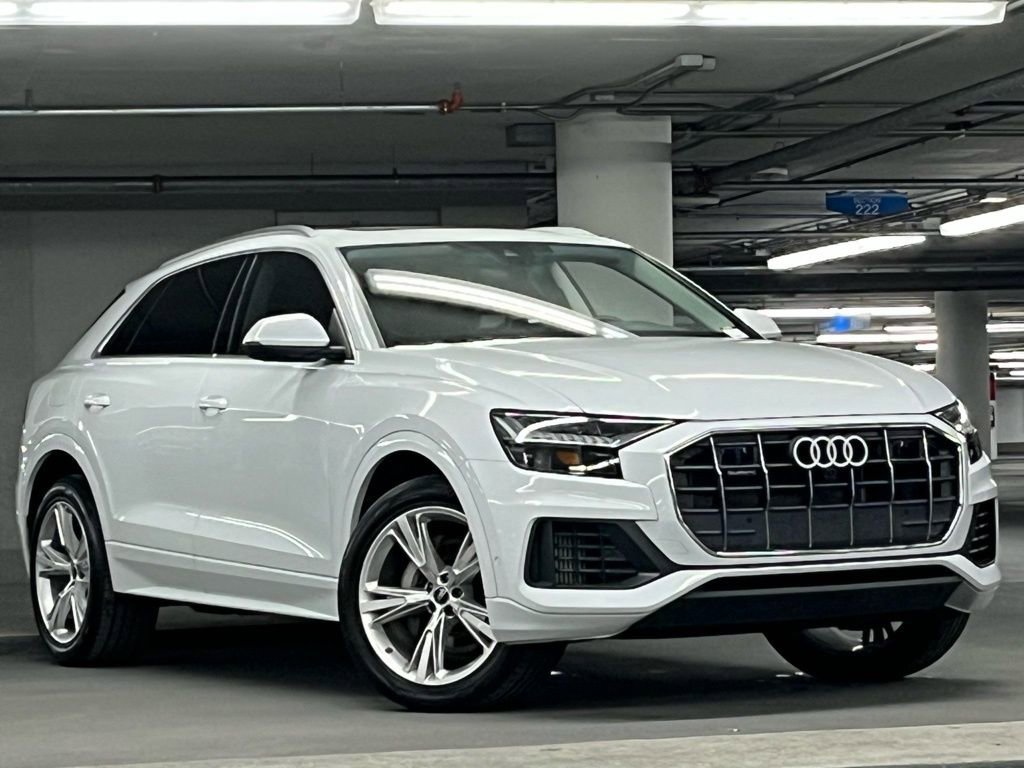 Used 2023 Audi Q8 Premium video 2