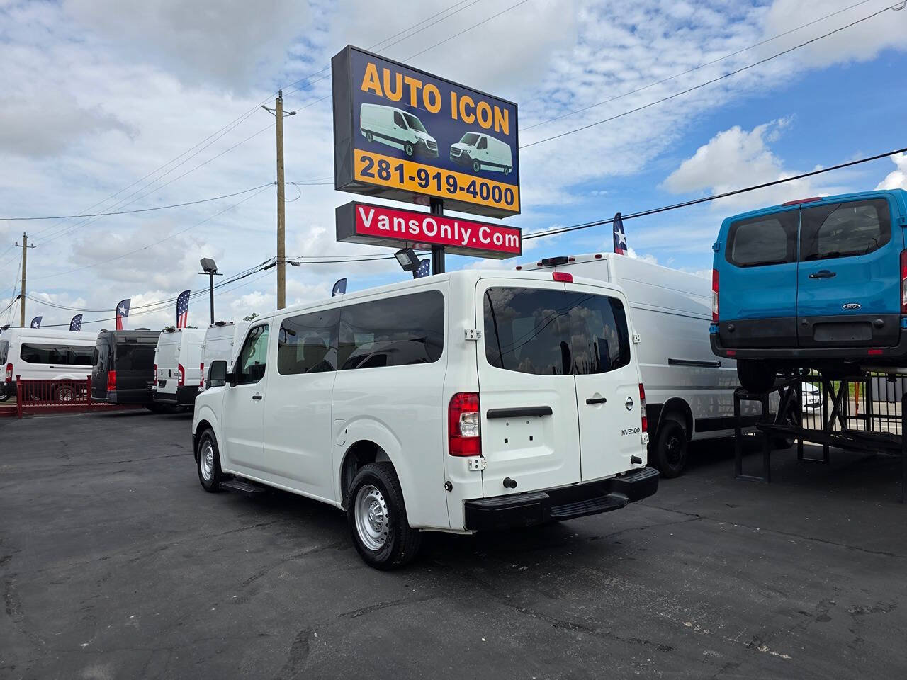 Used 2018 Nissan NV 3500 S RWD image 2