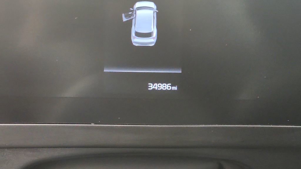 Used 2025 Kia Sportage LX FWD image 16