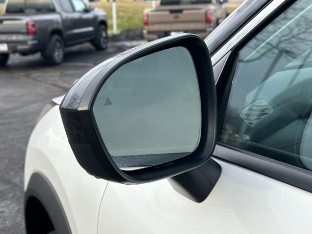 Certified 2025 Nissan Rogue SV AWD/4WD image 12