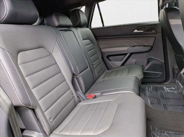 Used 2021 Volkswagen Atlas Cross Sport SEL Premium image 21