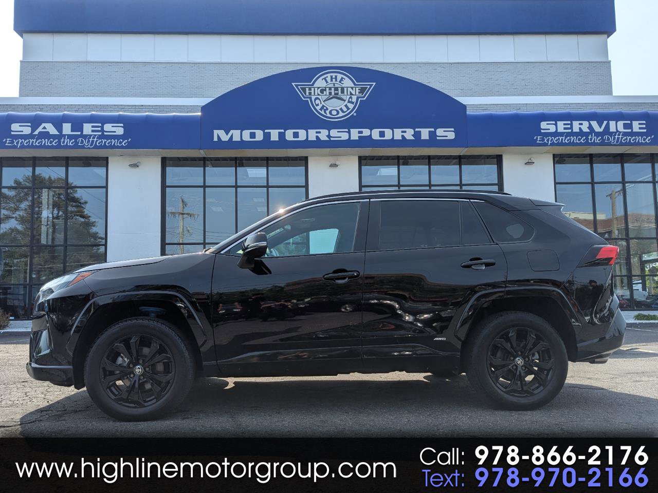 Used 2024 Toyota RAV4 SE w/ Convenience Package