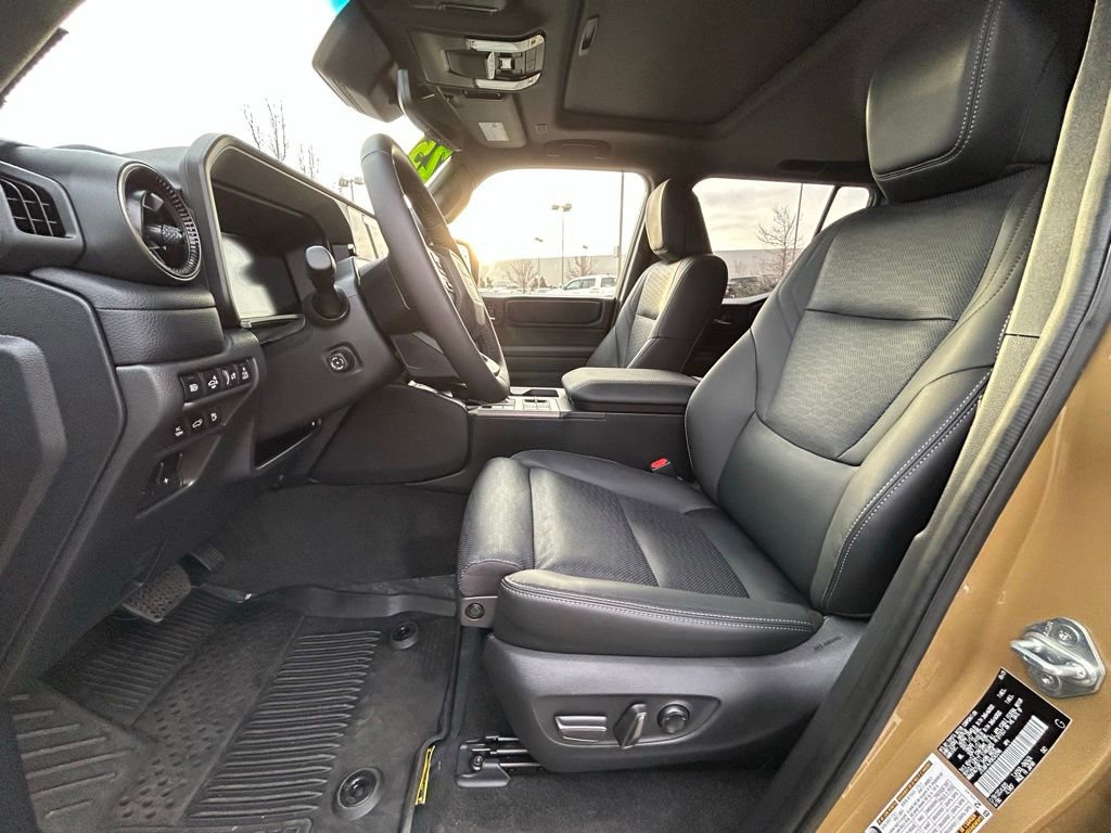 Used 2025 Toyota Land Cruiser image 12