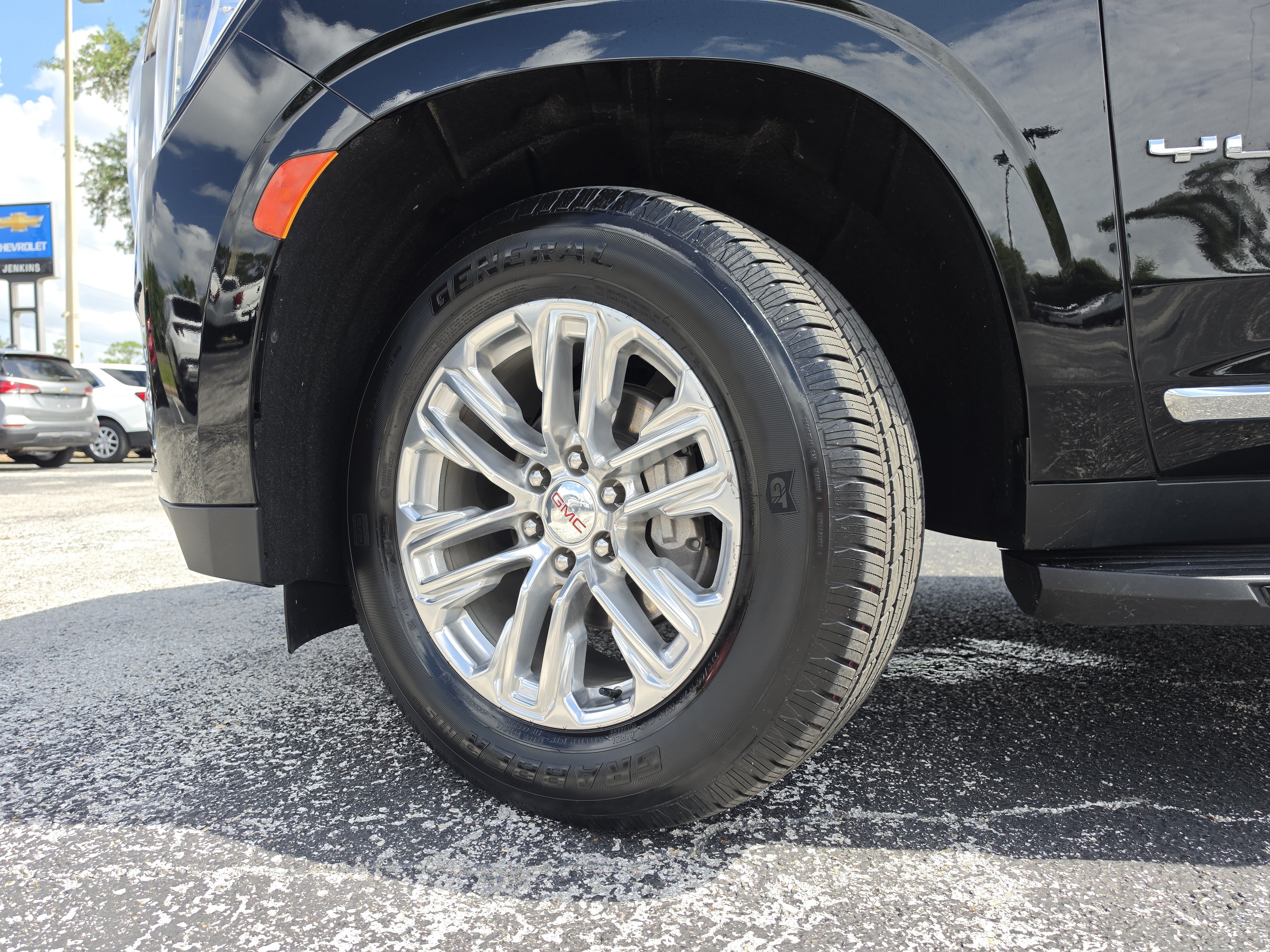 Certified 2023 GMC Yukon SLT RWD image 41