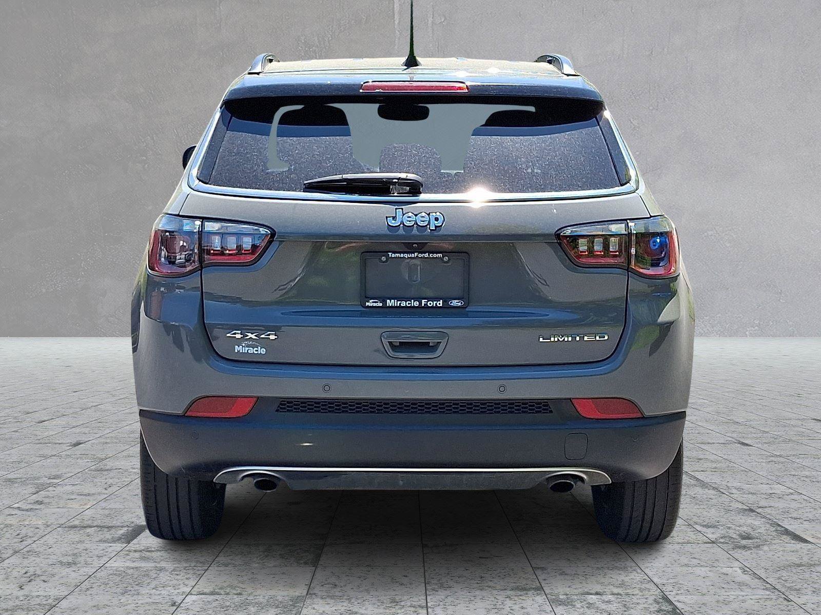 Used 2023 Jeep Compass Limited AWD/4WD image 5