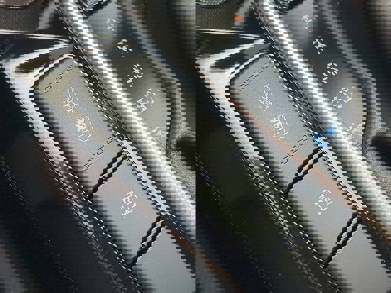 New 2026 Kia Seltos SX w/ SX Sunroof Package image 21