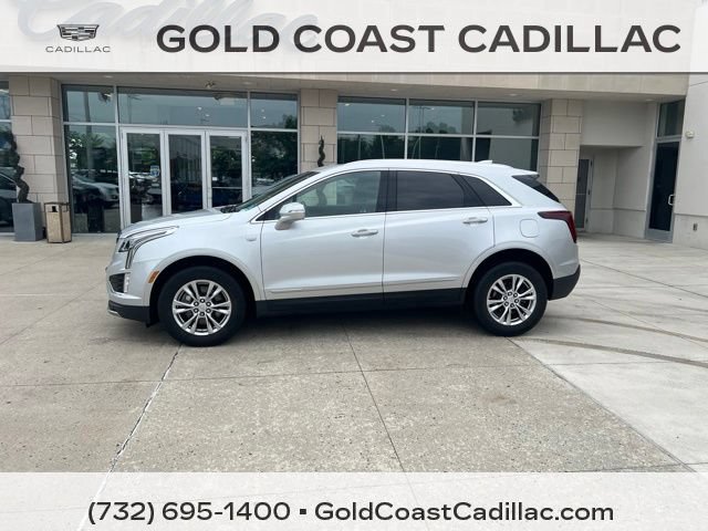 Used 2020 Cadillac XT5 Premium Luxury w/ LPO, Floor Liner Package FWD image 2