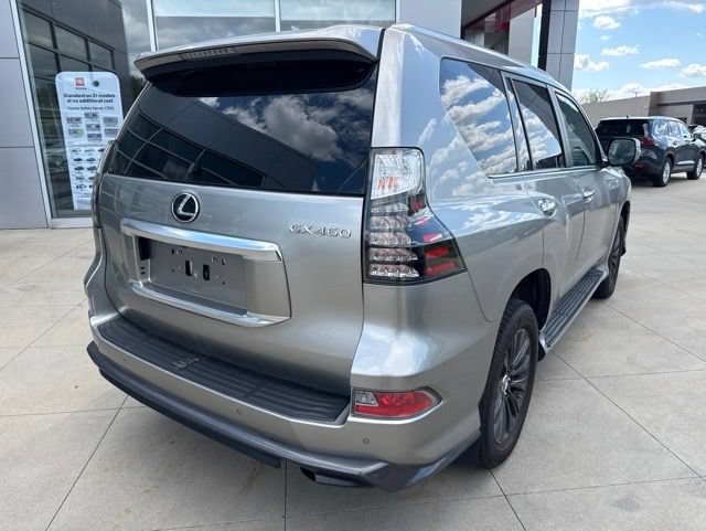 Used 2023 Lexus GX 460 Premium w/ Accessory Package AWD/4WD image 7