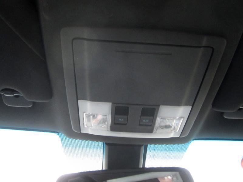 Used 2015 Ford Taurus SHO w/ Equipment Group 401A AWD/4WD image 32