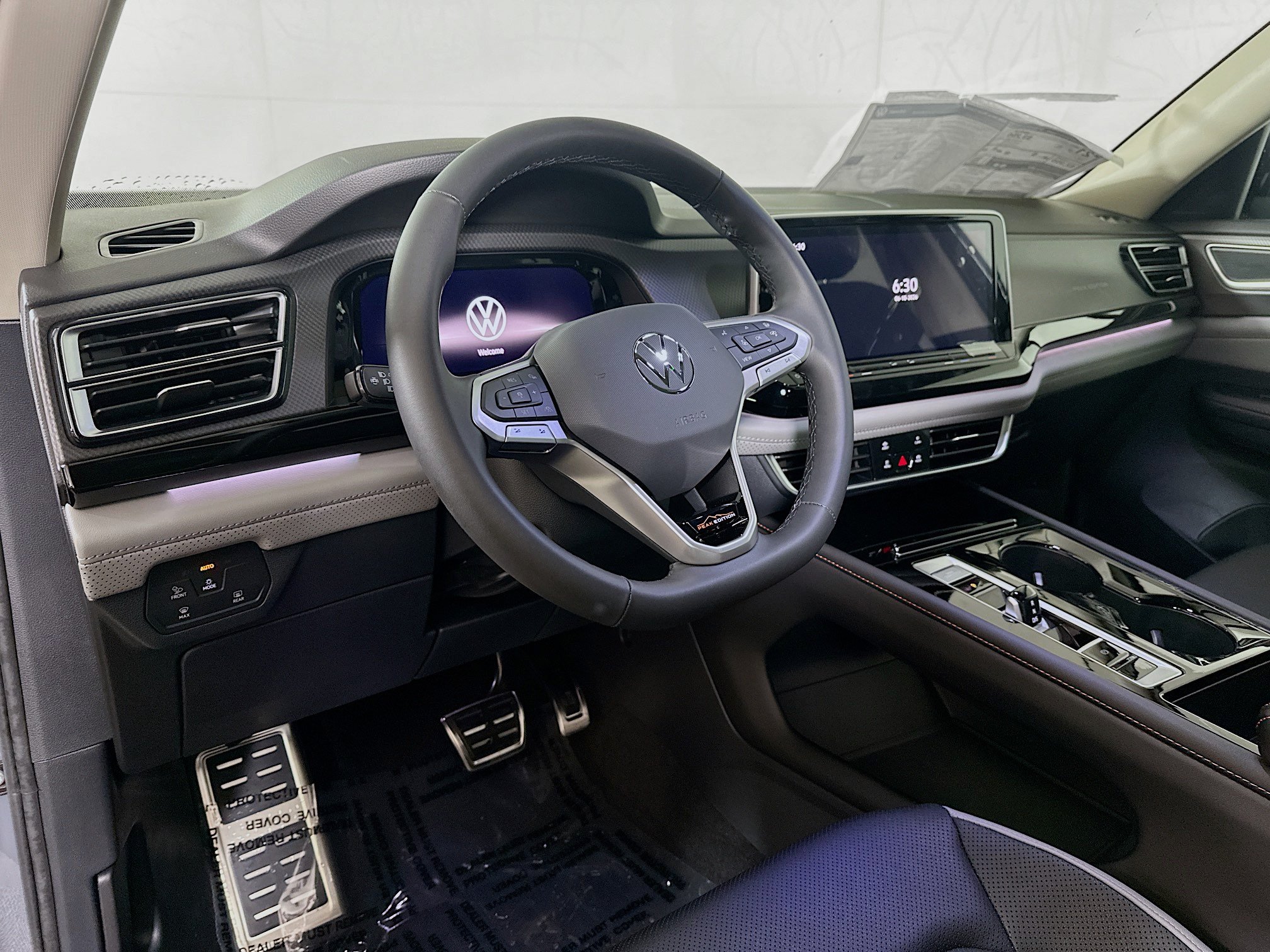 New 2026 Volkswagen Atlas Peak Edition AWD/4WD image 9