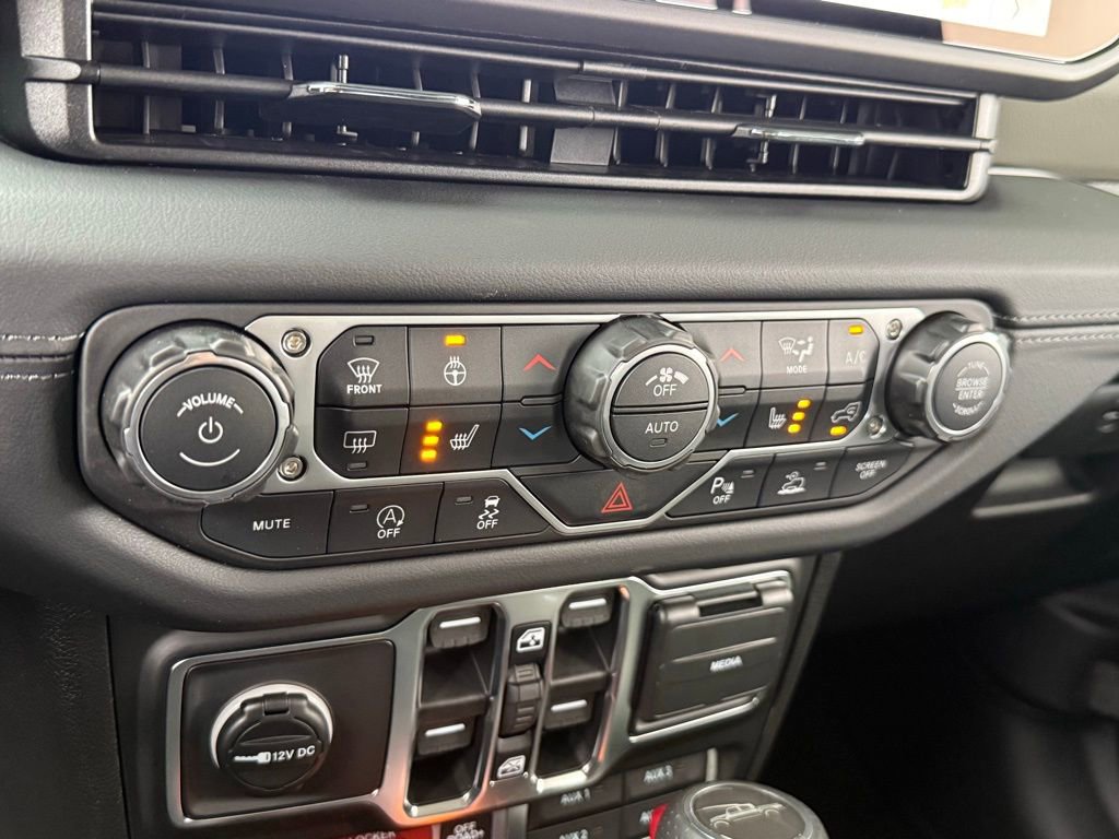 New 2026 Jeep Gladiator Mojave AWD/4WD image 58