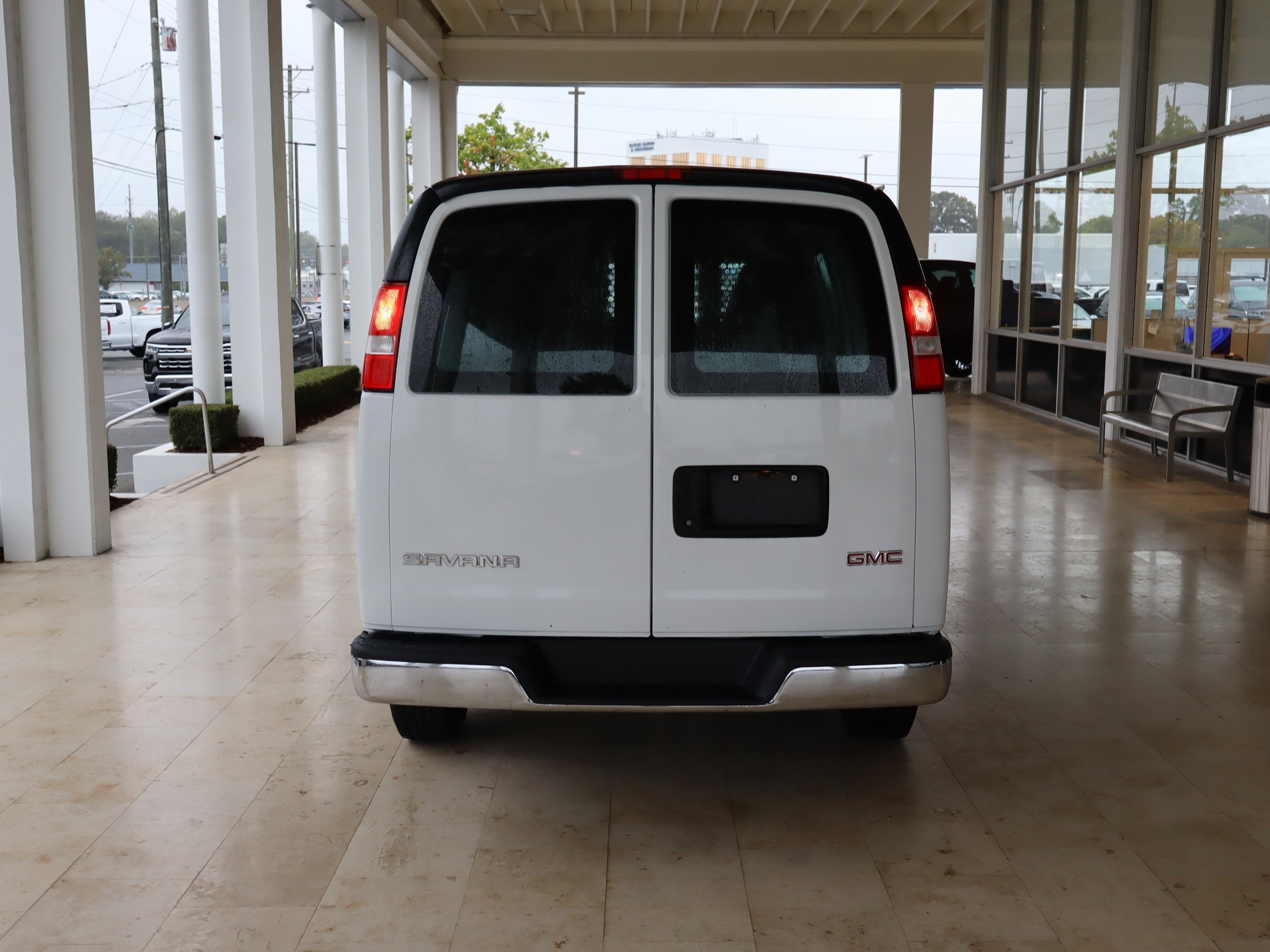 Used 2025 GMC Savana 2500 w/ Driver Convenience Package RWD image 10