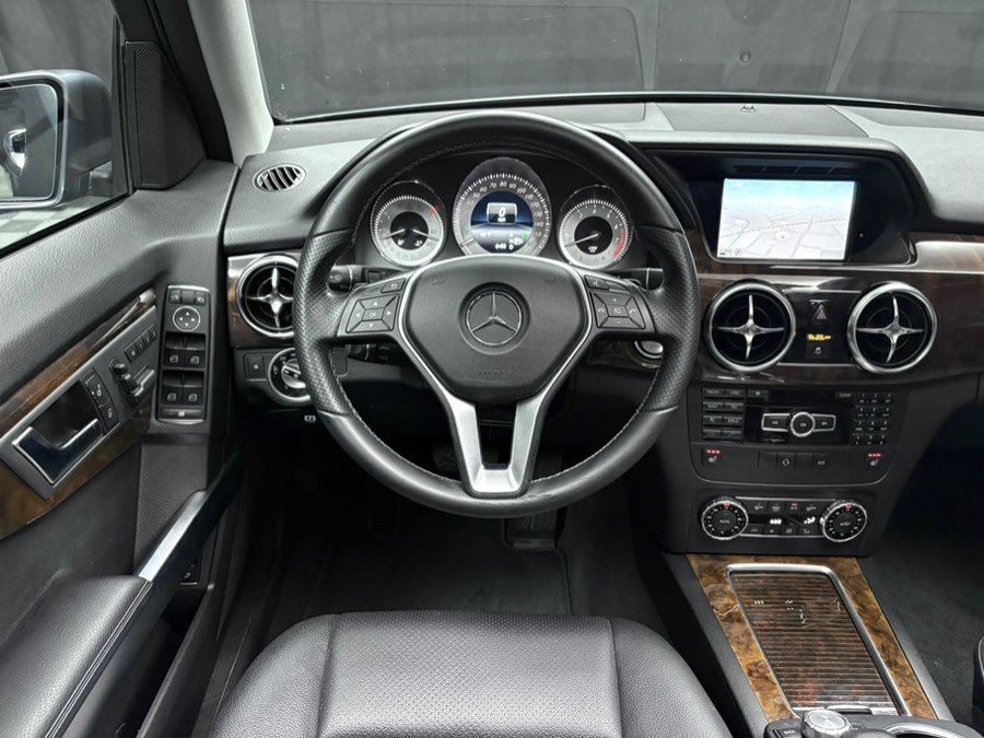 Used 2014 Mercedes-Benz GLK 350 4MATIC w/ Sport Package w/ Premium 1 Package image 40