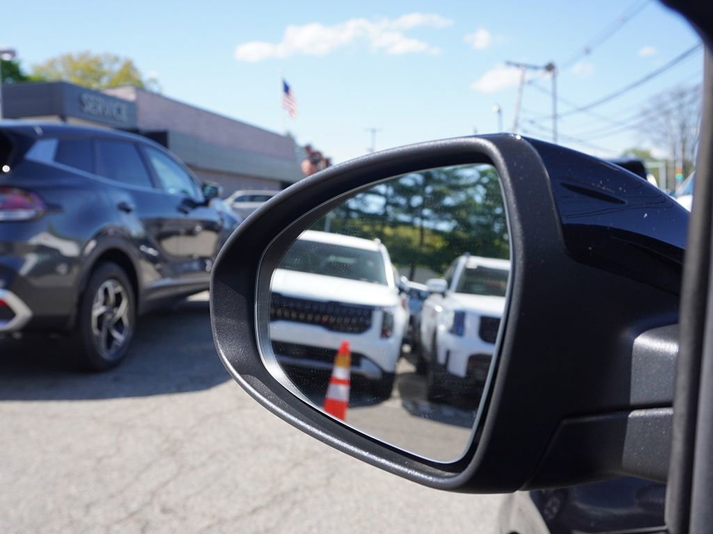 Used 2019 Kia Forte LXS FWD image 27