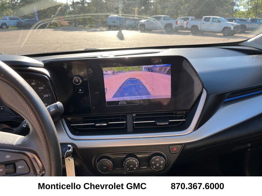 Used 2024 Chevrolet Trax LS FWD image 18