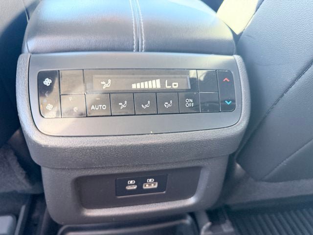 Certified 2022 Nissan Pathfinder SL AWD/4WD image 27