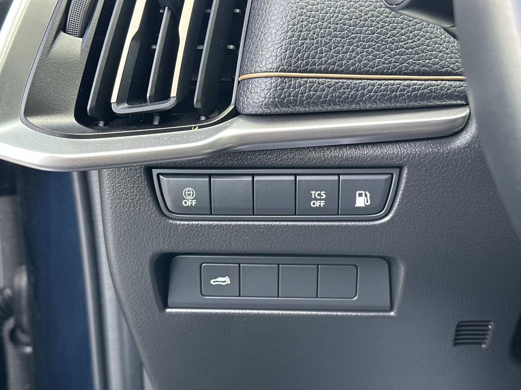 Certified 2024 MAZDA CX-90 Plug-In Hybrid w/ Preferred image 18