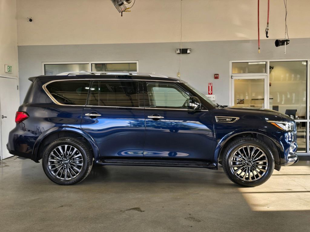 Certified 2022 INFINITI QX80 Premium Select w/ Cargo Package image 4