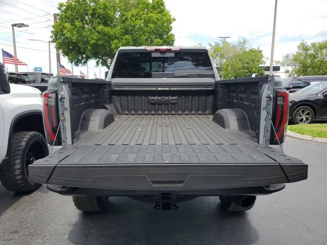 Used 2025 GMC Sierra 2500 AT4X AWD/4WD image 8