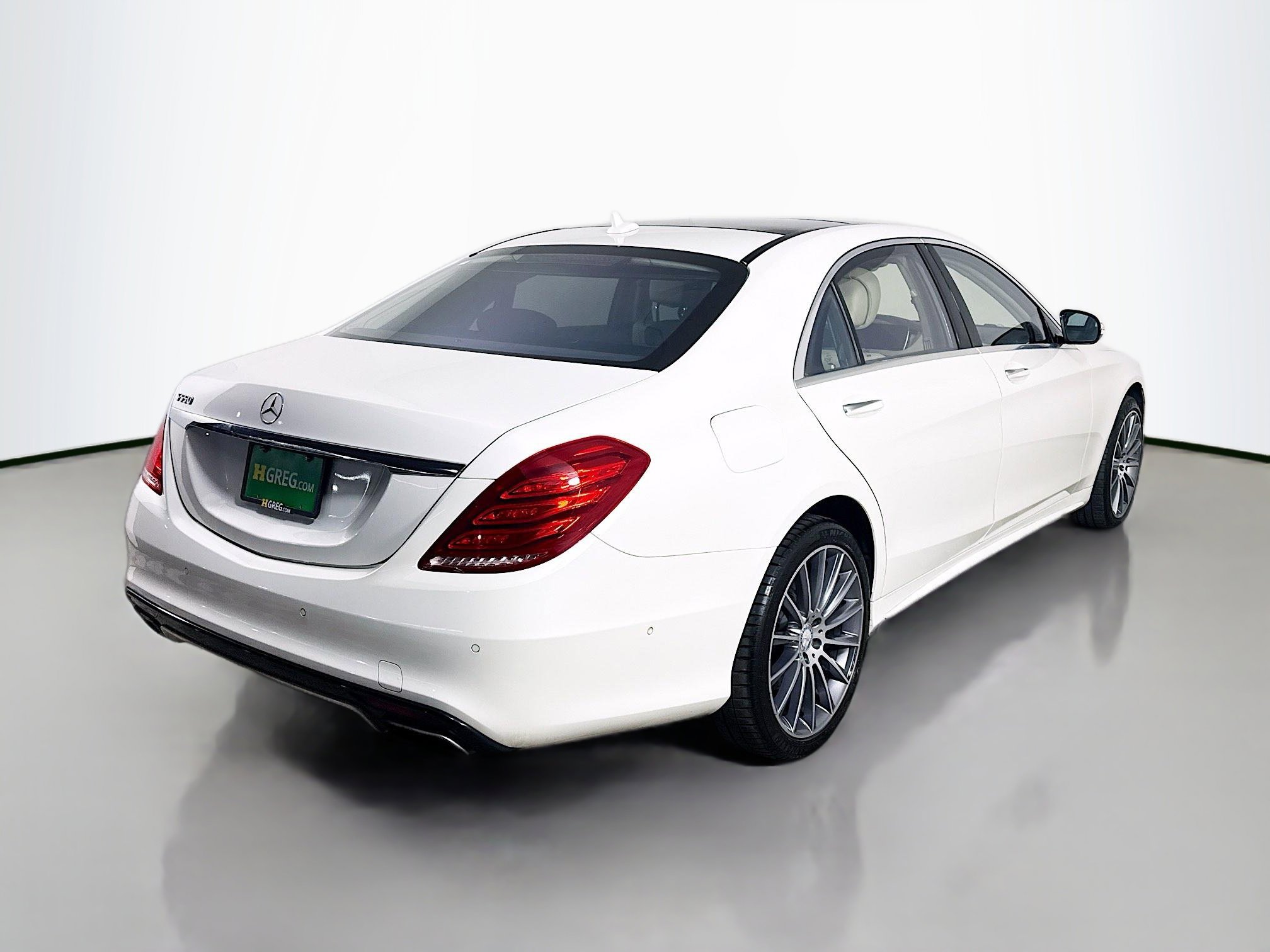 Used 2017 Mercedes-Benz S 550 Sedan image 10
