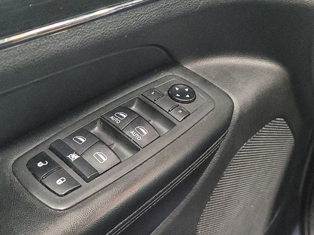 Used 2019 Jeep Grand Cherokee Limited image 27