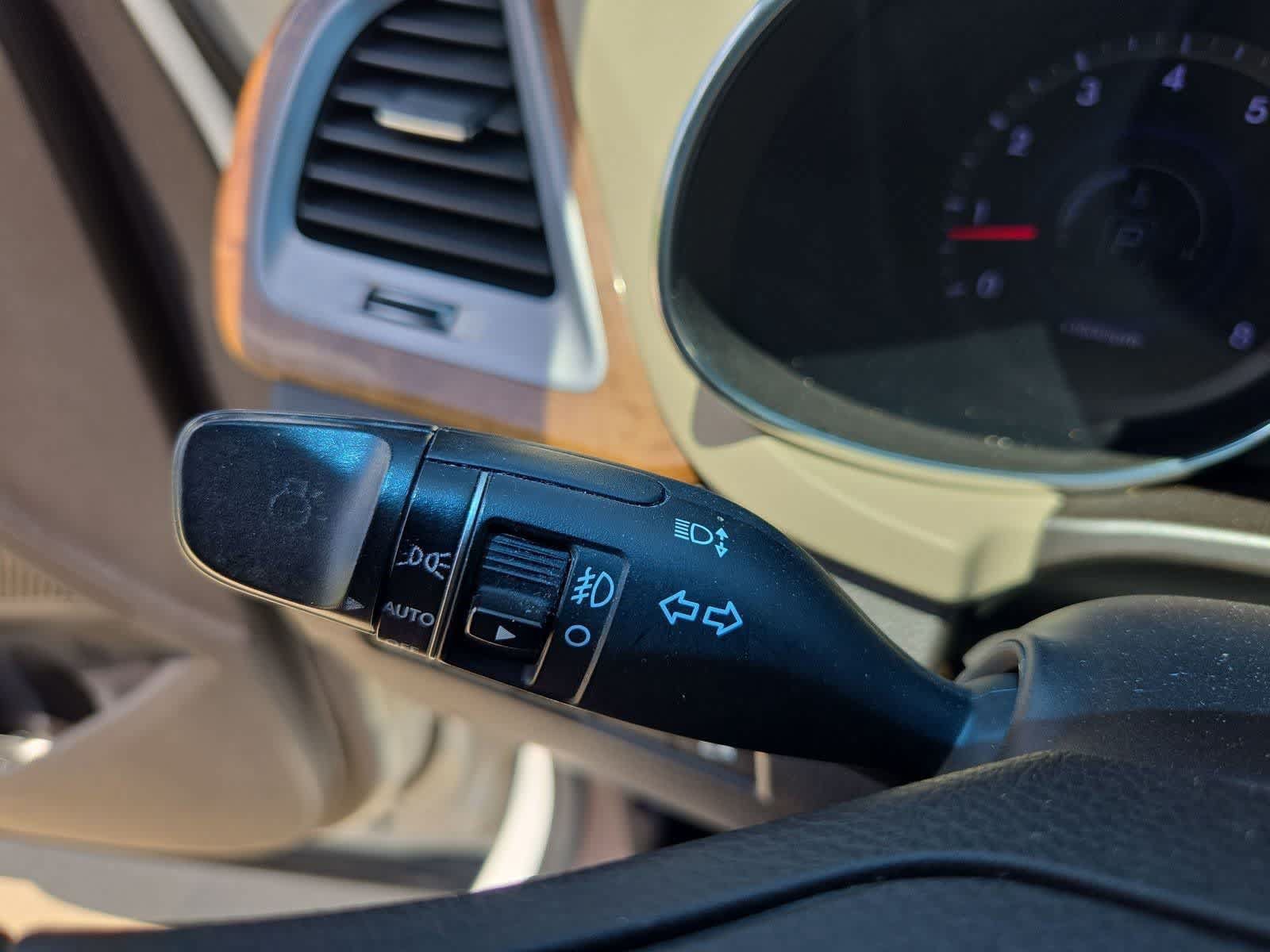 Used 2014 Hyundai Santa Fe GLS FWD image 24