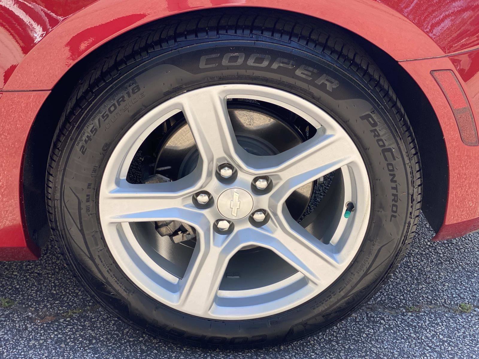 Used 2020 Chevrolet Camaro LT RWD image 12