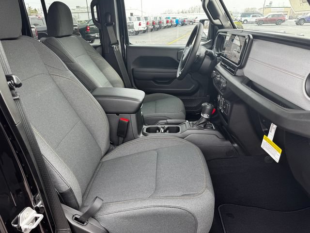 New 2026 Jeep Gladiator Sport AWD/4WD image 14