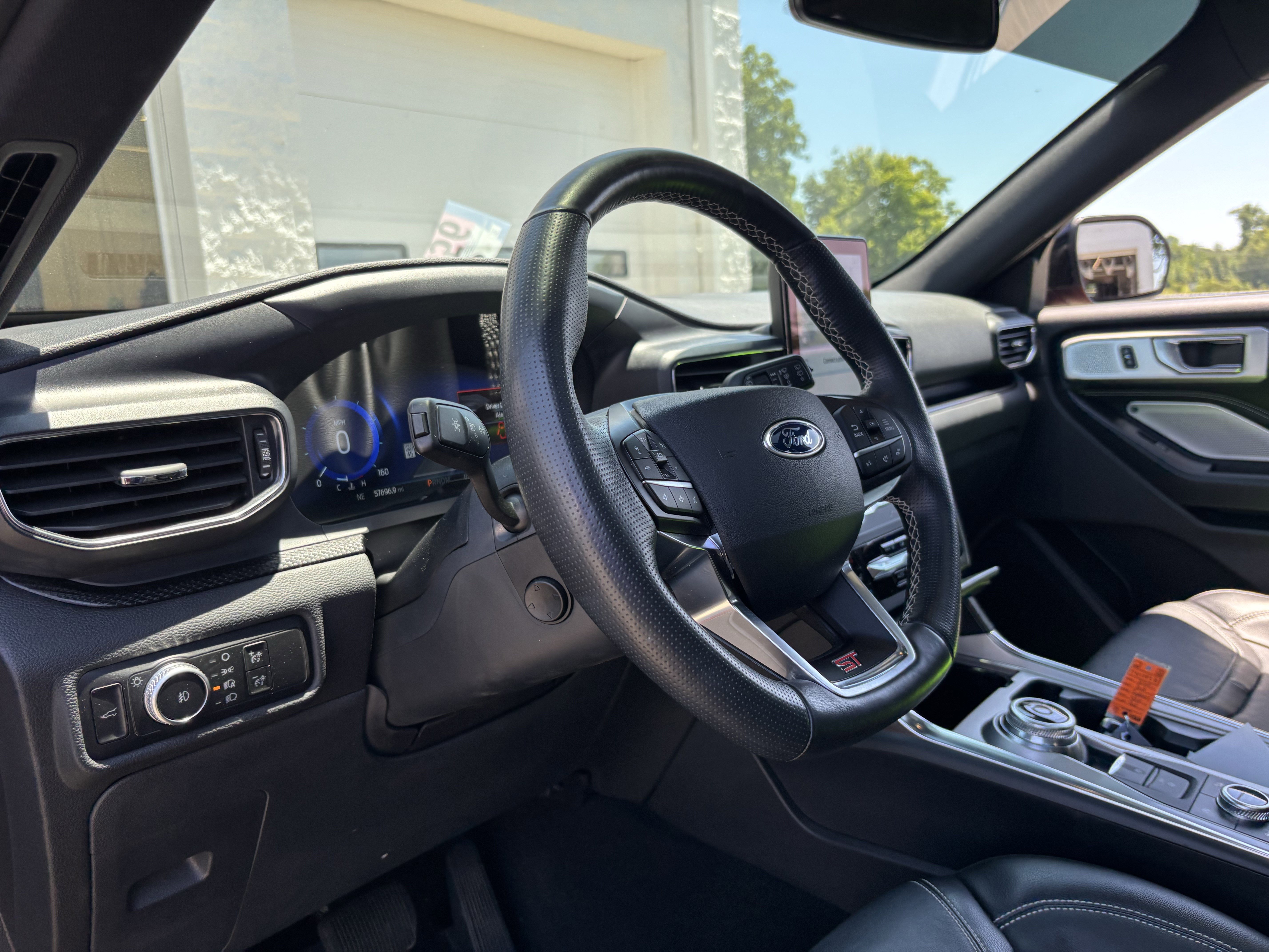 Used 2020 Ford Explorer ST w/ ST Street Pack AWD/4WD image 17