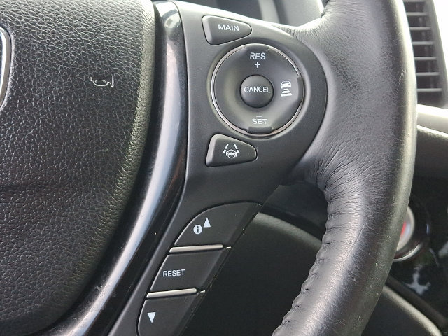 Used 2017 Honda Pilot Touring image 25