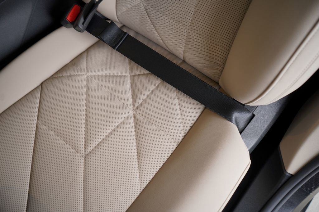 New 2026 BMW iX xDrive45 w/ Premium Package image 11