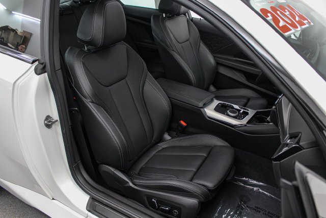 Used 2024 BMW 230i xDrive Coupe w/ Convenience Package AWD/4WD image 16