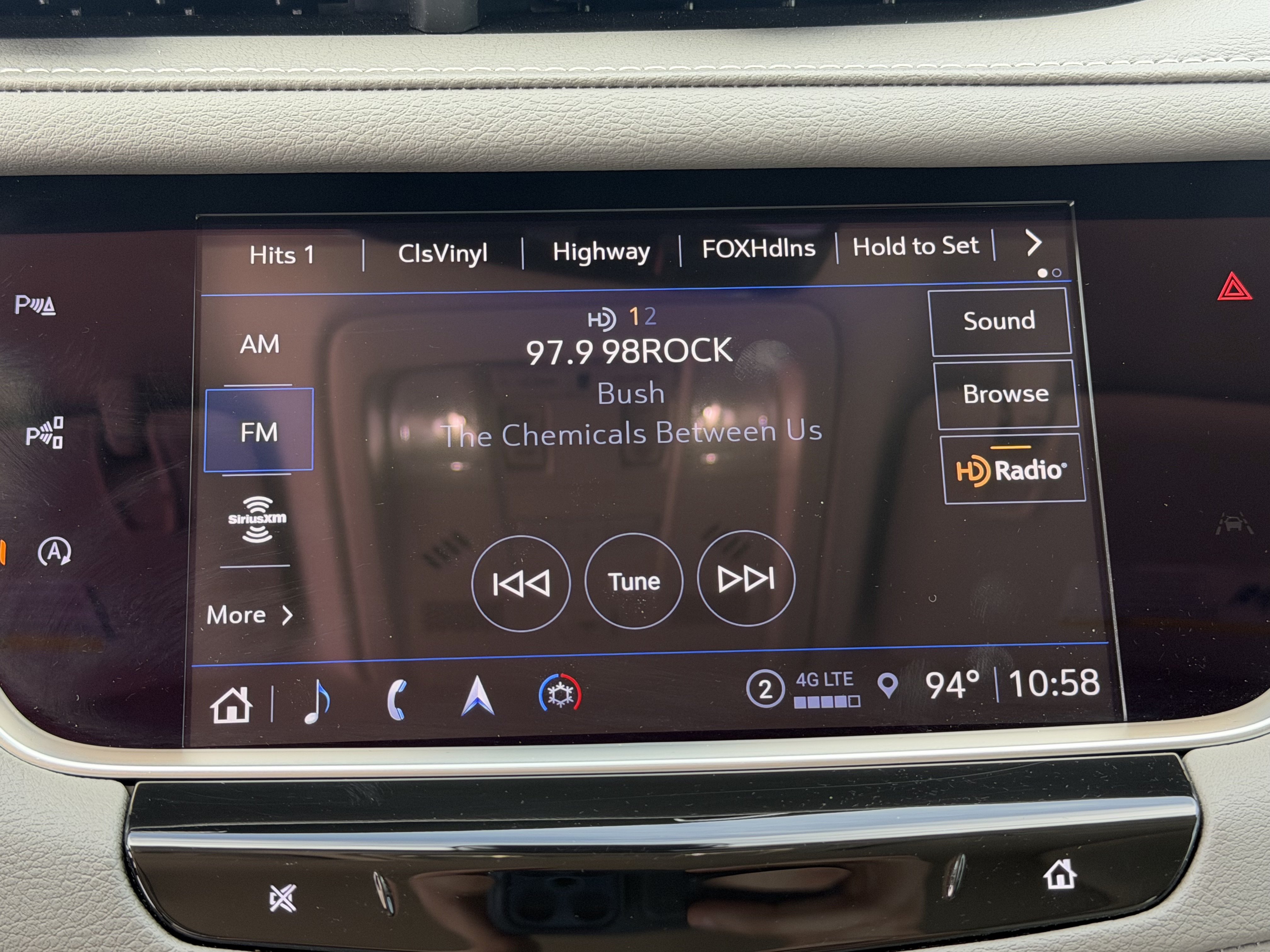 Certified 2023 Cadillac XT5 Premium Luxury w/ Technology Package FWD image 16