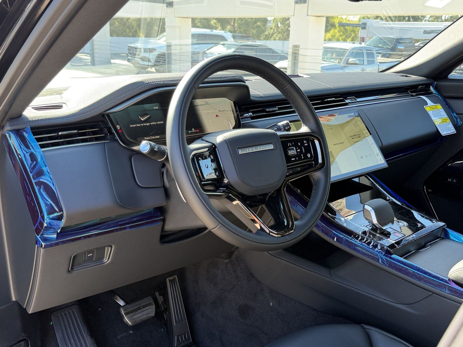 New 2027 Land Rover Range Rover Sport Dynamic SE AWD/4WD image 4