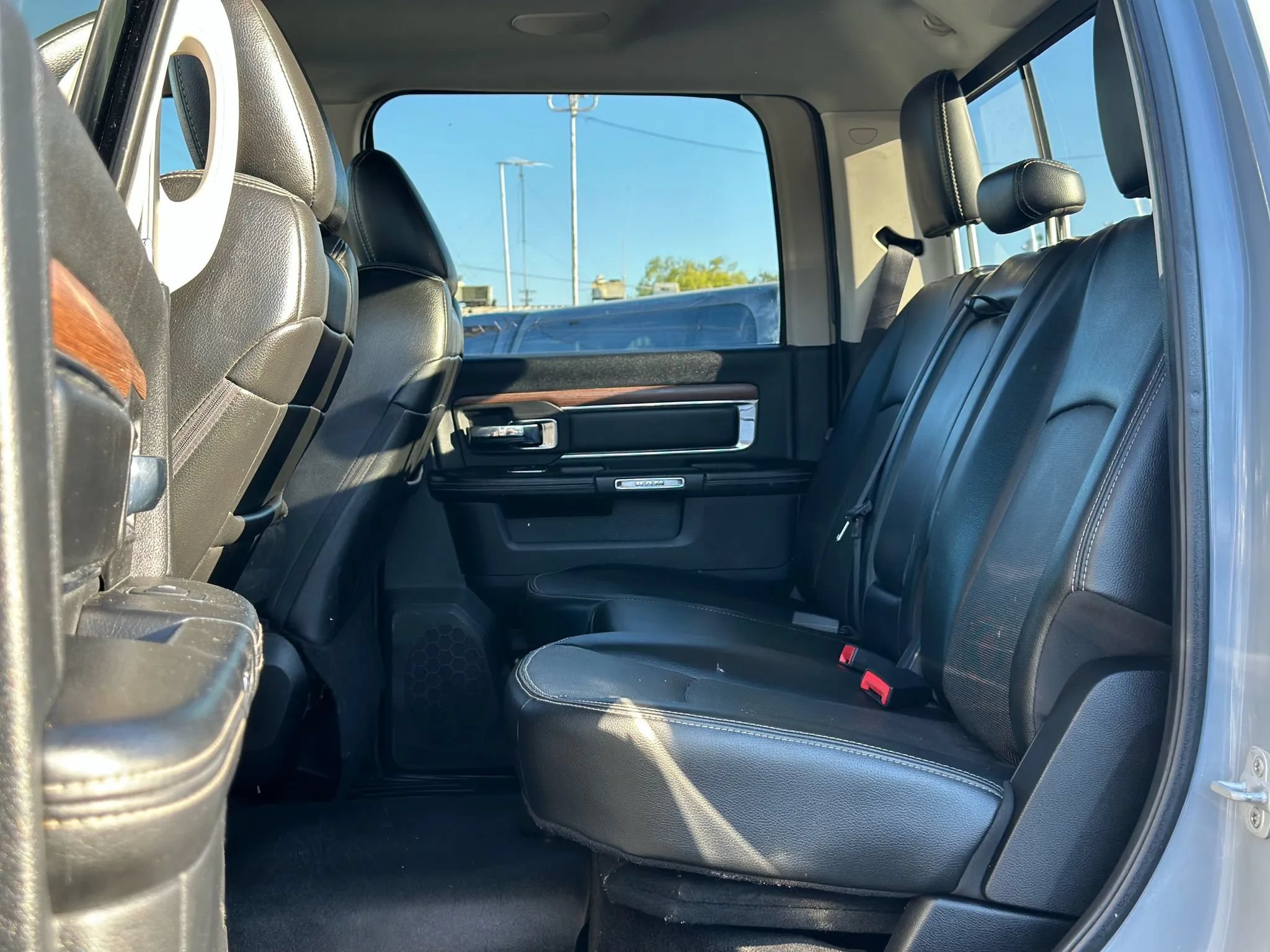 Used 2013 RAM 3500 Laramie AWD/4WD image 11