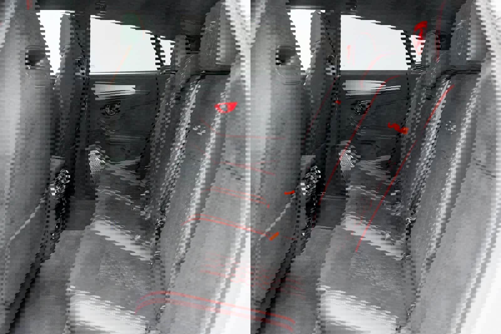 Used 2024 Lamborghini Urus Performante image 13