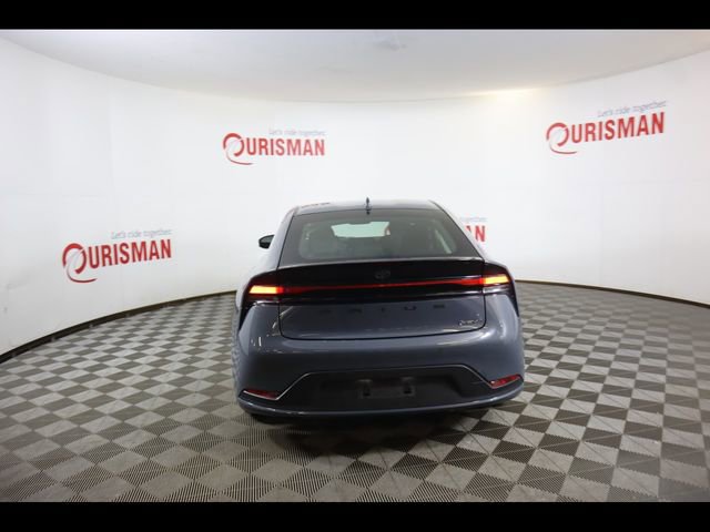 Used 2025 Toyota Prius LE image 13