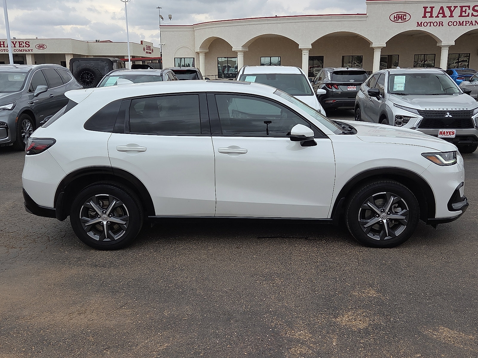 Used 2024 Honda HR-V EX-L image 4