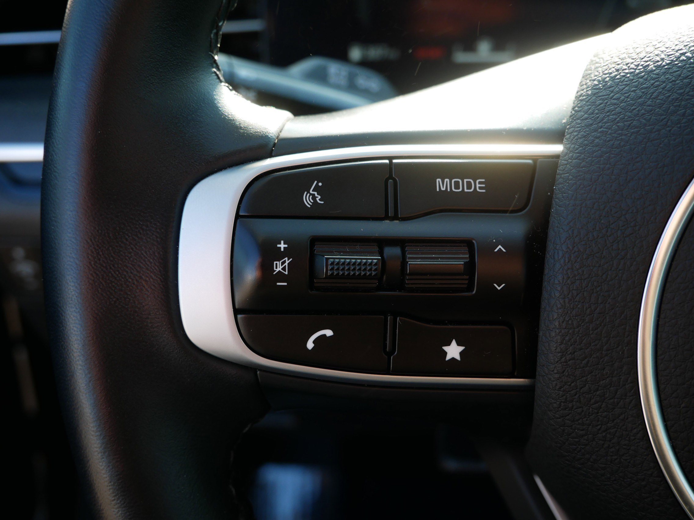 Used 2025 Kia K5 EX image 29