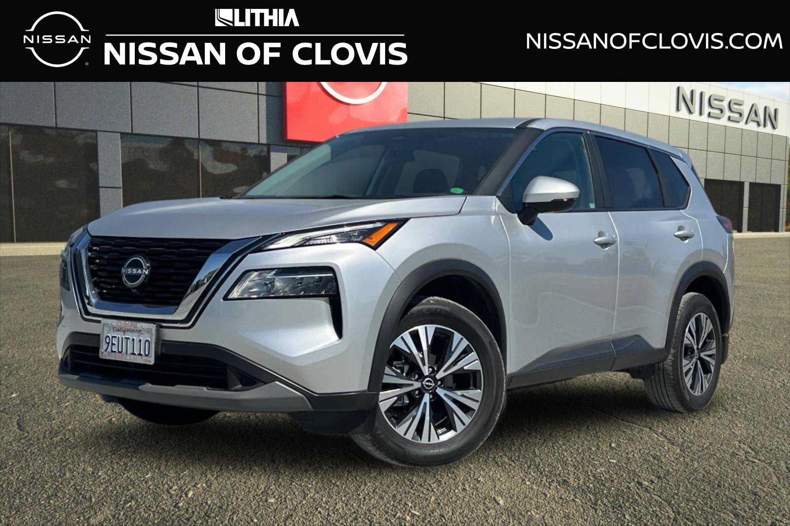 Used 2023 Nissan Rogue SV FWD image 1