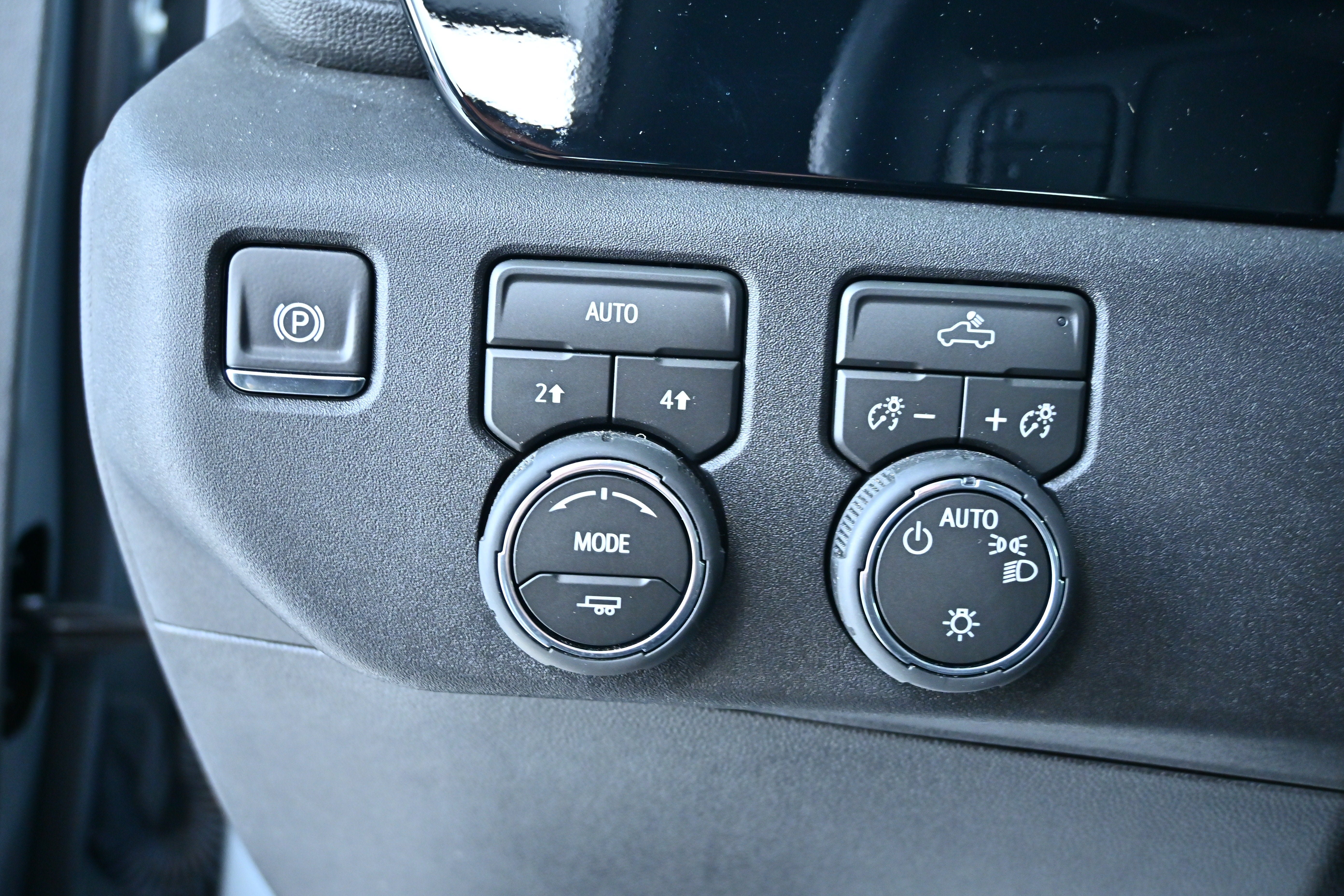 Used 2026 Chevrolet Silverado 1500 LT AWD/4WD image 24