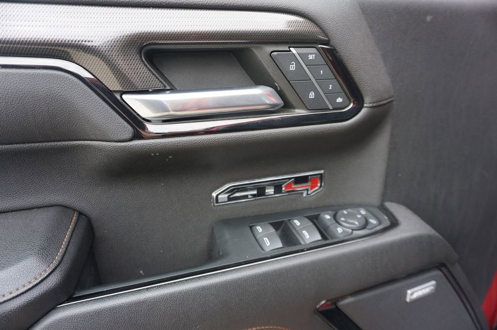 Used 2023 GMC Sierra 1500 AT4 w/ AT4 Premium Package image 4