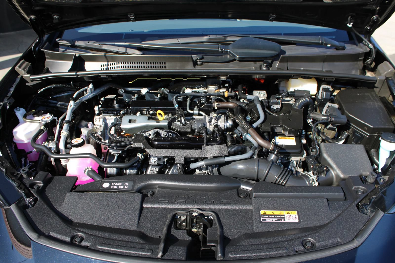 Used 2025 Toyota Prius LE FWD image 29