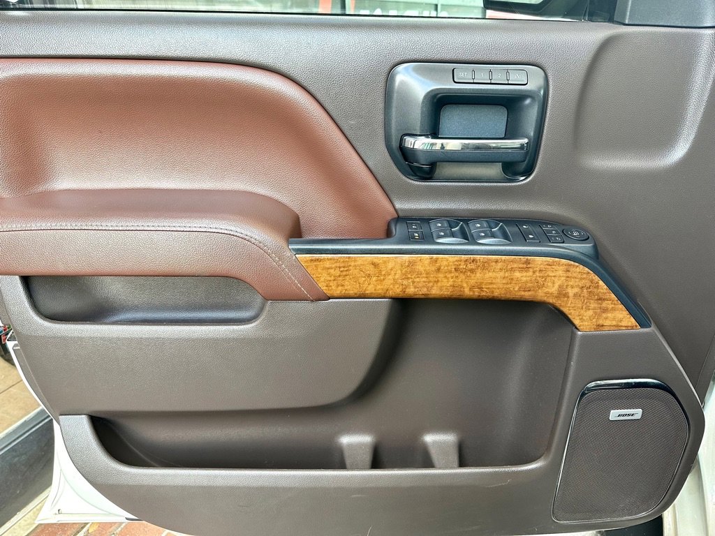 Used 2014 Chevrolet Silverado 1500 High Country AWD/4WD image 26